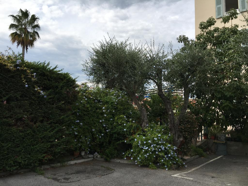 Apartment Villa Anahit Nizza Esterno foto